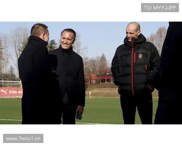 卡尔迪纳莱访米兰内洛共进午餐